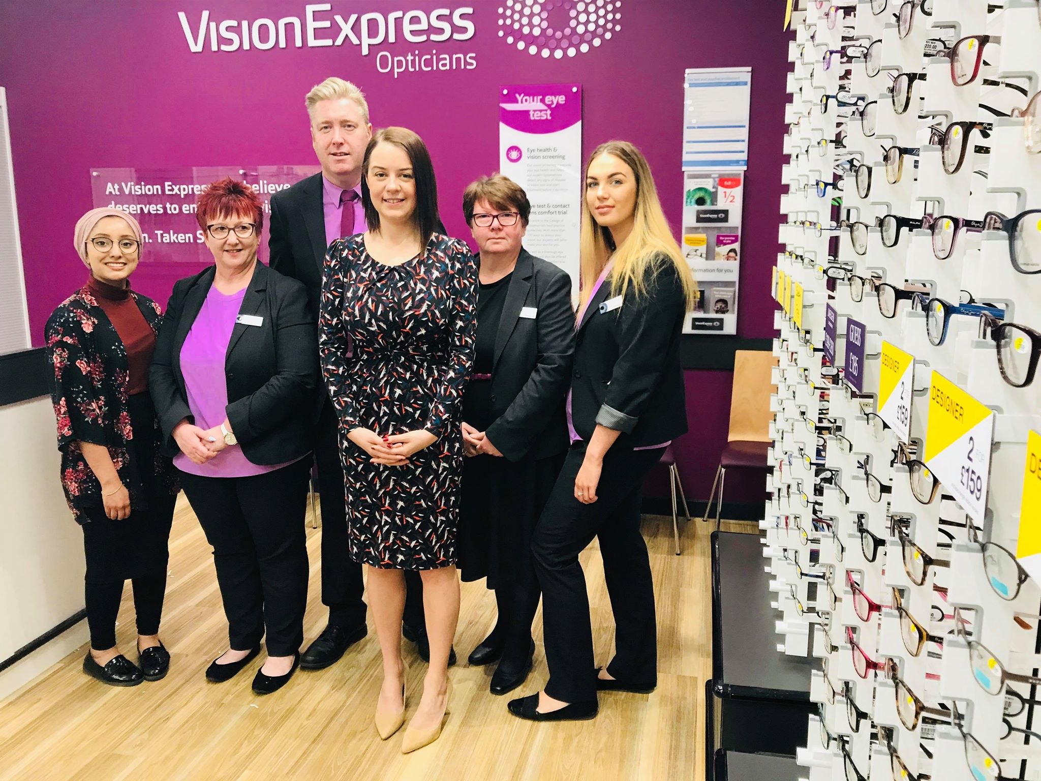 Vision_Express_store_opening.jpg